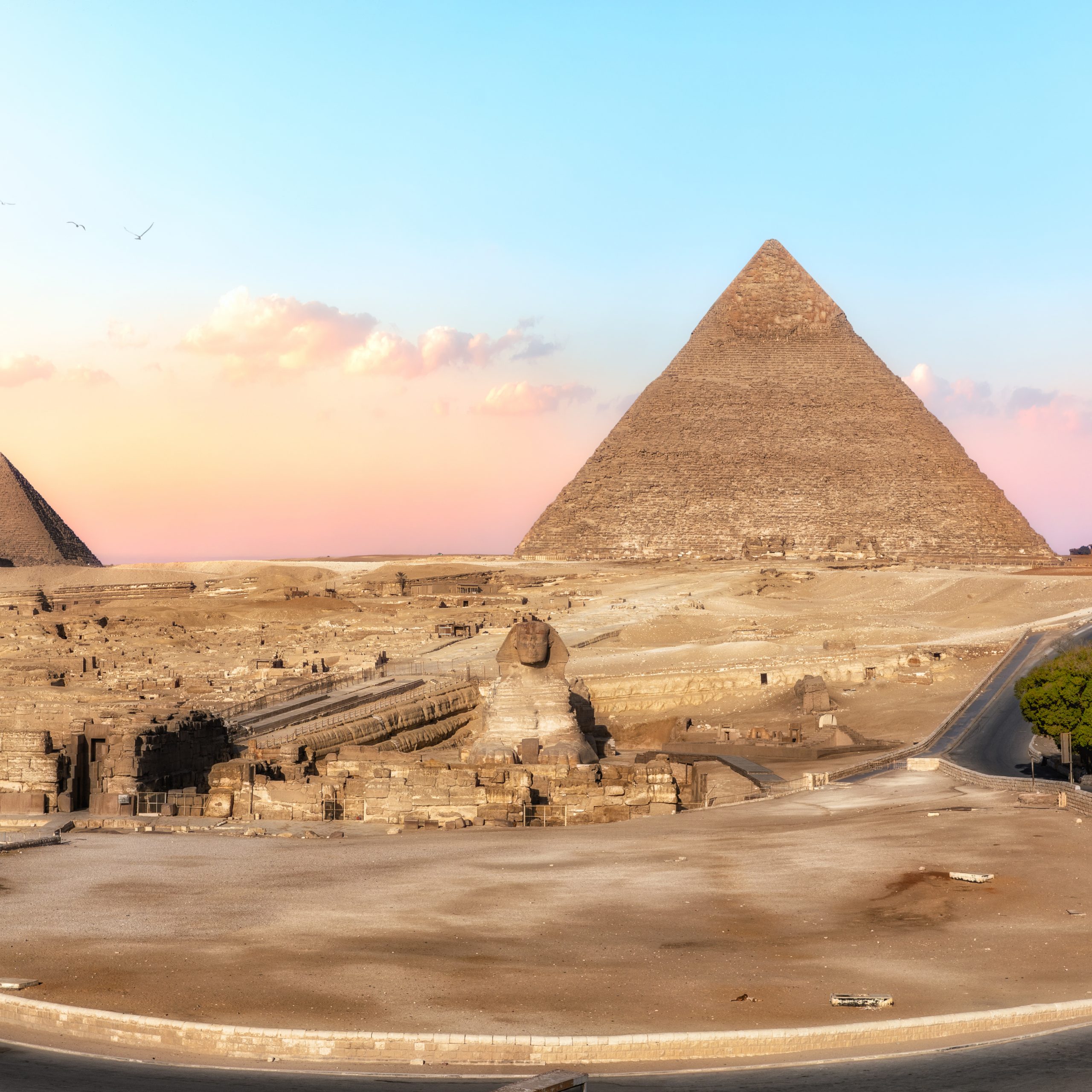 Visit The Giza Pyramids and the great Sphinx statue 